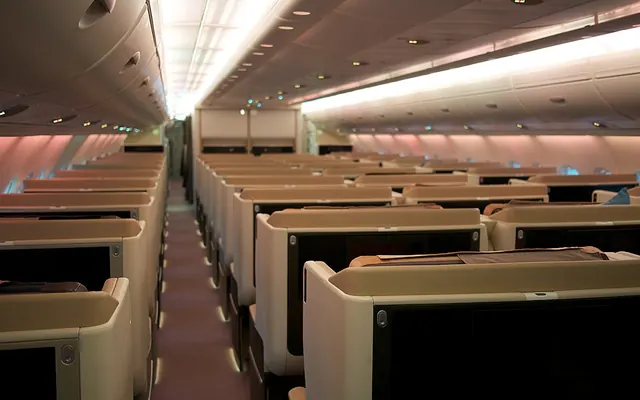 Business-Class-Kabine in einem Airbus A380 von Singapore Airlines